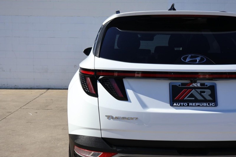 Hyundai Tucson Vehicle Full-screen Gallery Image 07