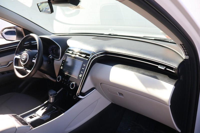 Hyundai Tucson Vehicle Full-screen Gallery Image 20