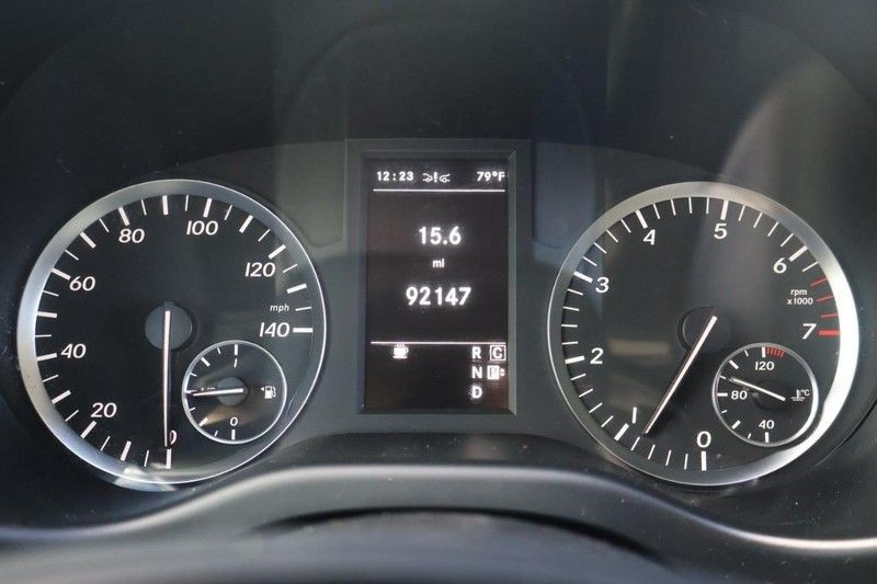 Mercedes-Benz Metris Cargo Van Vehicle Full-screen Gallery Image 23