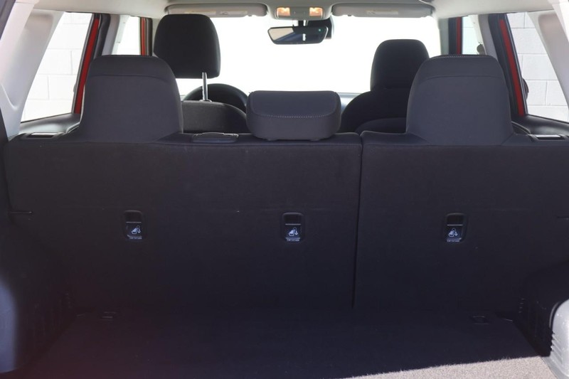 Kia Soul Vehicle Full-screen Gallery Image 08