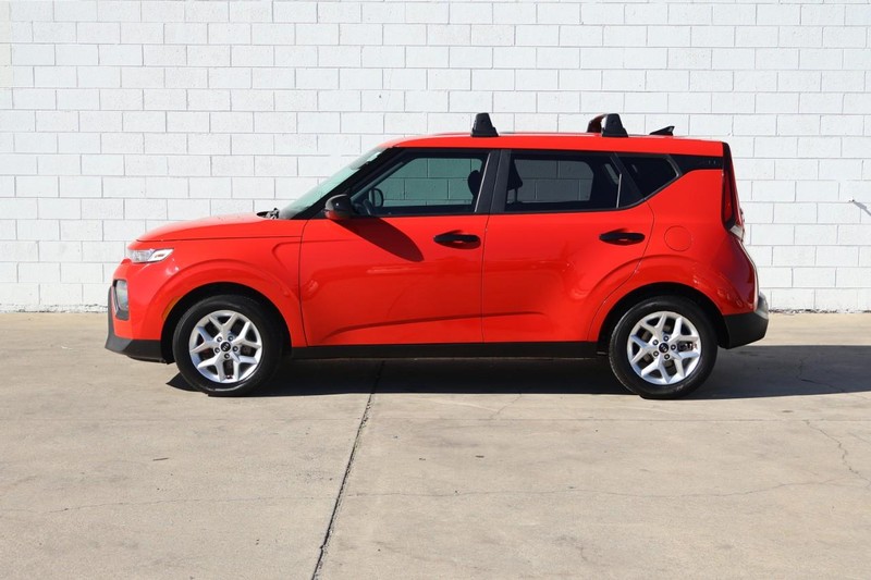 Kia Soul Vehicle Full-screen Gallery Image 10