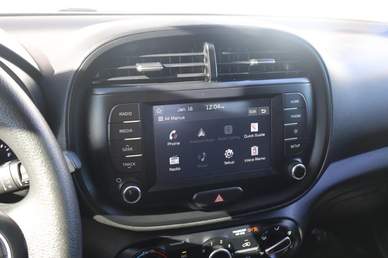 Kia Soul Vehicle Full-screen Gallery Image 29