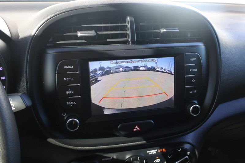 Kia Soul Vehicle Full-screen Gallery Image 30