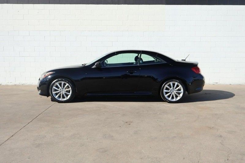 INFINITI G37 Convertible Vehicle Full-screen Gallery Image 10