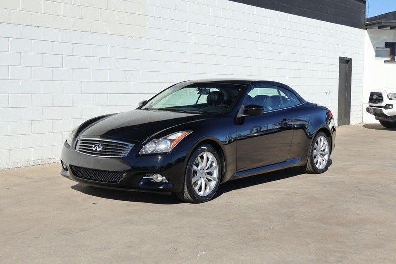 INFINITI G37 Convertible Vehicle Full-screen Gallery Image 11