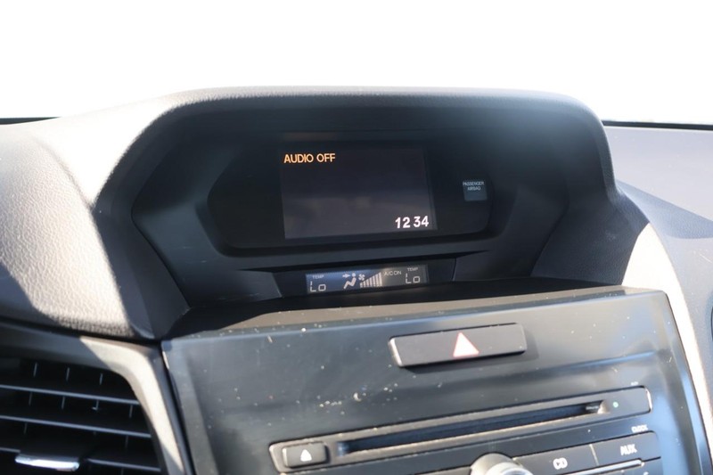 Acura ILX Vehicle Full-screen Gallery Image 28