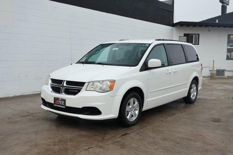 Dodge Grand Caravan Vehicle Full-screen Gallery Image 13