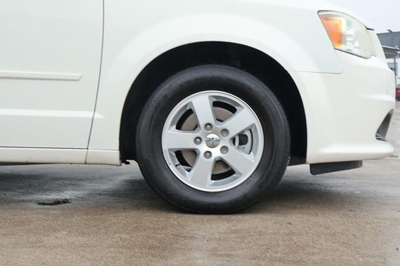 Dodge Grand Caravan Vehicle Full-screen Gallery Image 15