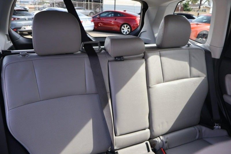 Subaru Forester Vehicle Full-screen Gallery Image 22