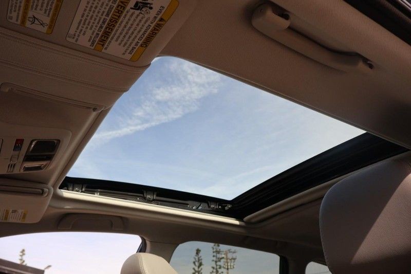 Subaru Forester Vehicle Full-screen Gallery Image 37