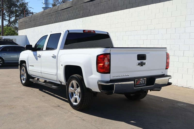 Chevrolet Silverado 1500 Vehicle Full-screen Gallery Image 09