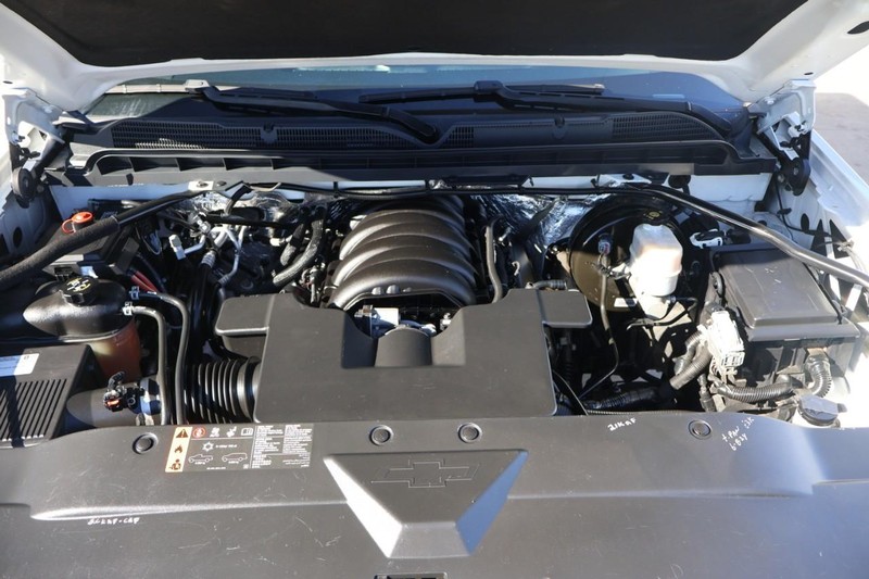 Chevrolet Silverado 1500 Vehicle Full-screen Gallery Image 12