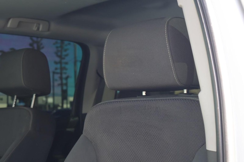 Chevrolet Silverado 1500 Vehicle Full-screen Gallery Image 18