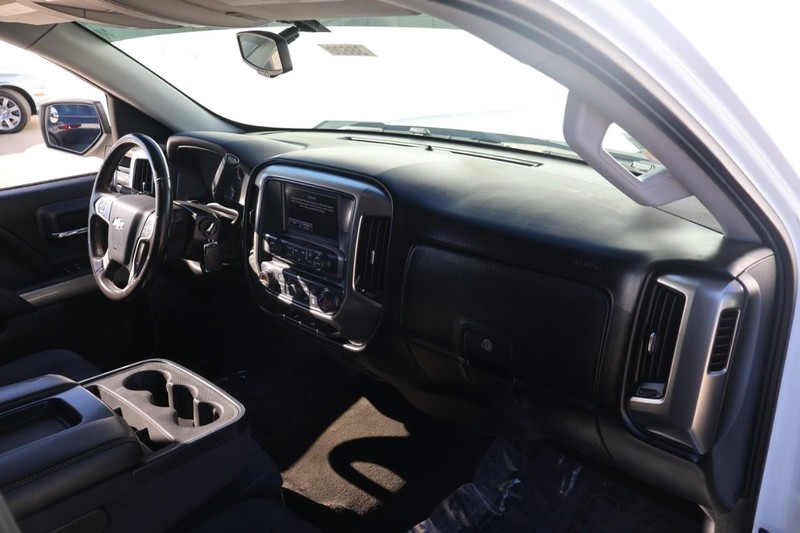 Chevrolet Silverado 1500 Vehicle Full-screen Gallery Image 19