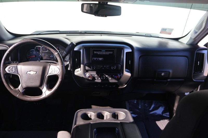 Chevrolet Silverado 1500 Vehicle Full-screen Gallery Image 22