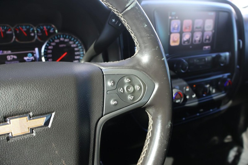 Chevrolet Silverado 1500 Vehicle Full-screen Gallery Image 26