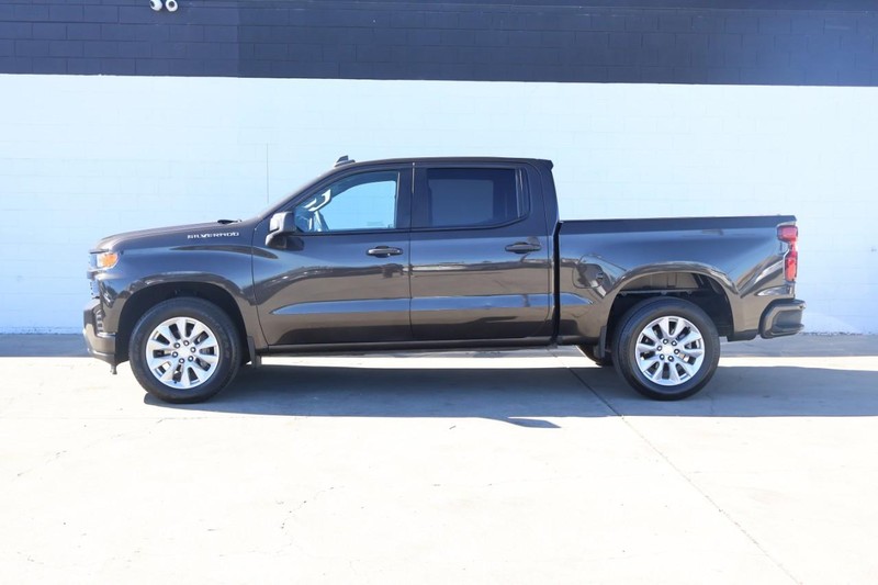 Chevrolet Silverado 1500 Vehicle Full-screen Gallery Image 10