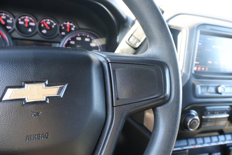 Chevrolet Silverado 1500 Vehicle Full-screen Gallery Image 27