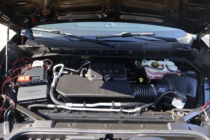 Chevrolet Silverado 1500 LTD Vehicle Full-screen Gallery Image 09