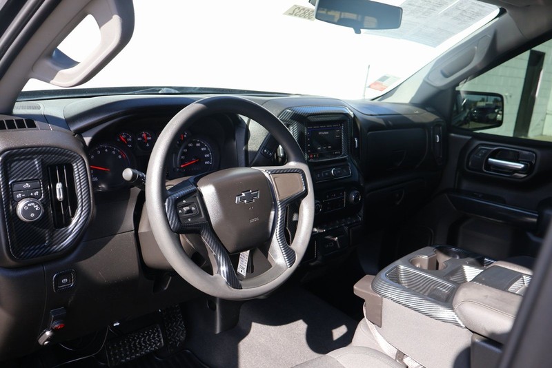 Chevrolet Silverado 1500 LTD Vehicle Full-screen Gallery Image 13