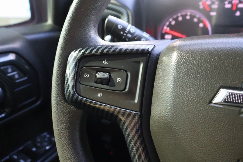 Chevrolet Silverado 1500 LTD Vehicle Full-screen Gallery Image 23