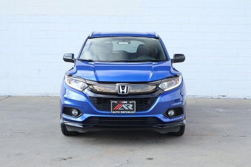 Honda HR-V Vehicle Full-screen Gallery Image 02