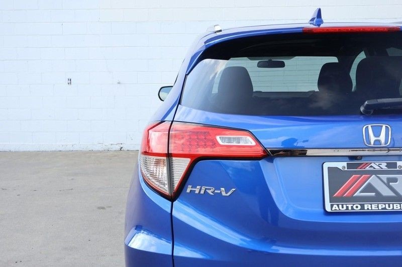 Honda HR-V Vehicle Full-screen Gallery Image 07