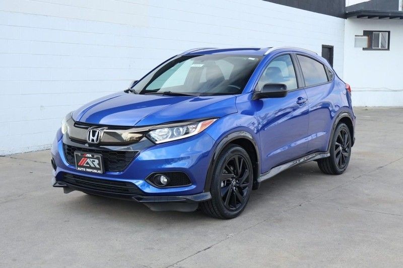 Honda HR-V Vehicle Full-screen Gallery Image 11