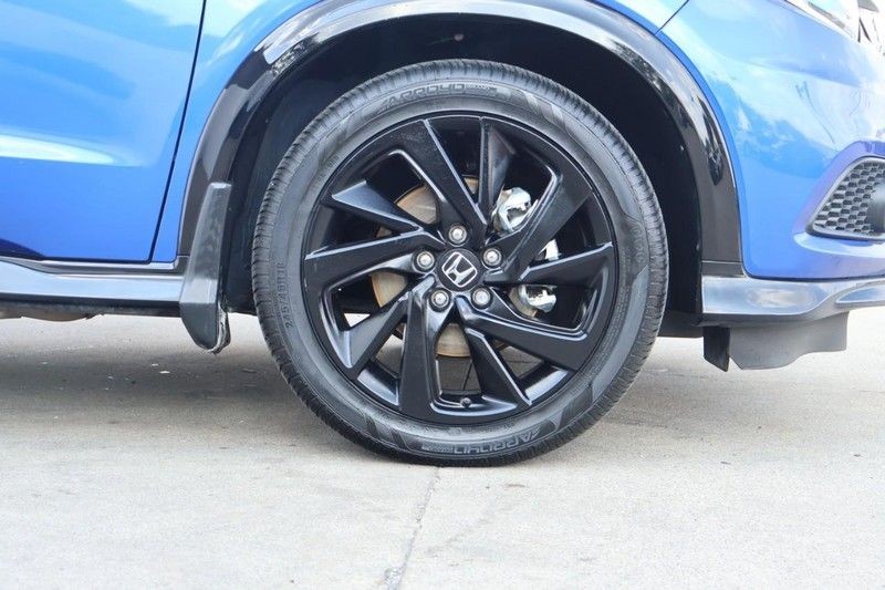 Honda HR-V Vehicle Full-screen Gallery Image 13