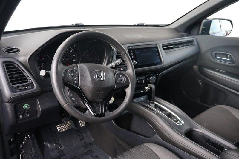 Honda HR-V Vehicle Full-screen Gallery Image 16