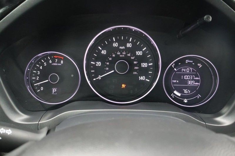 Honda HR-V Vehicle Full-screen Gallery Image 22