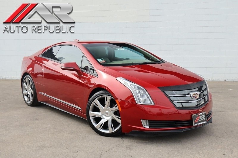 Cadillac ELR Vehicle Full-screen Gallery Image 01