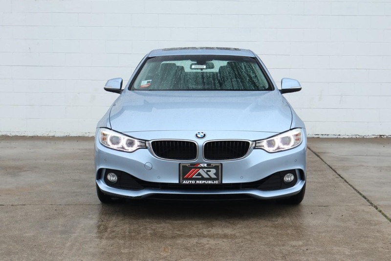 BMW 428i Vehicle Full-screen Gallery Image 02