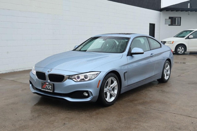 BMW 428i Vehicle Full-screen Gallery Image 11