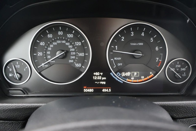 BMW 428i Vehicle Full-screen Gallery Image 22