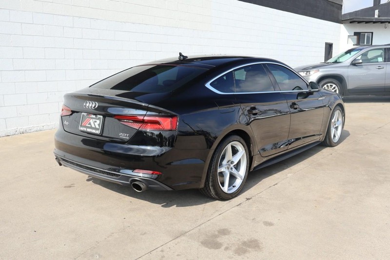 Audi A5 Sportback Vehicle Full-screen Gallery Image 05