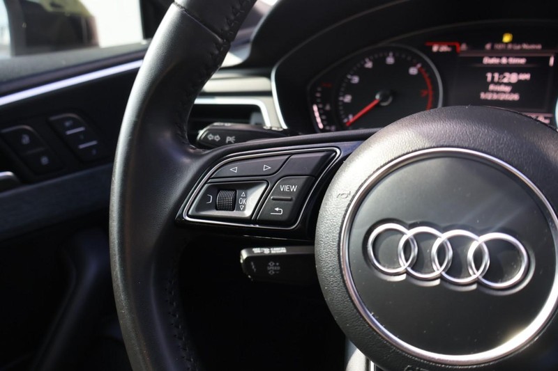 Audi A5 Sportback Vehicle Full-screen Gallery Image 26