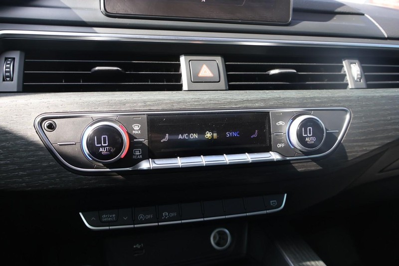 Audi A5 Sportback Vehicle Full-screen Gallery Image 31