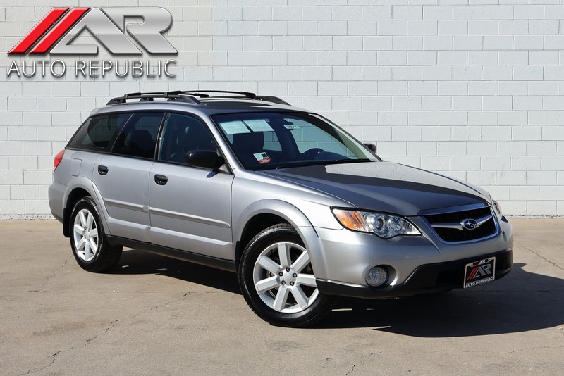 Subaru Outback Vehicle Full-screen Gallery Image 01