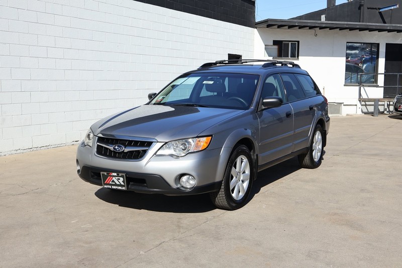Subaru Outback Vehicle Full-screen Gallery Image 11