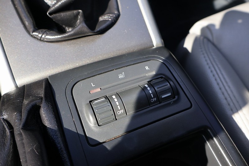 Subaru Outback Vehicle Full-screen Gallery Image 31