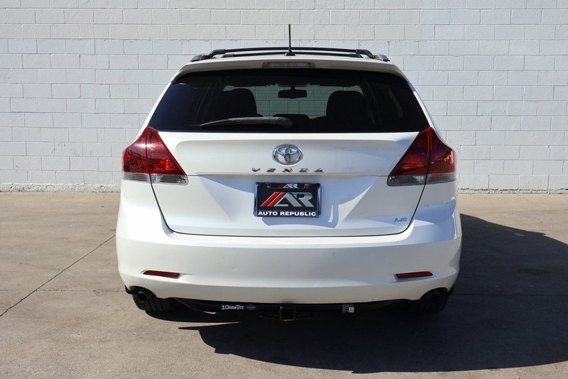 Toyota Venza Vehicle Full-screen Gallery Image 06