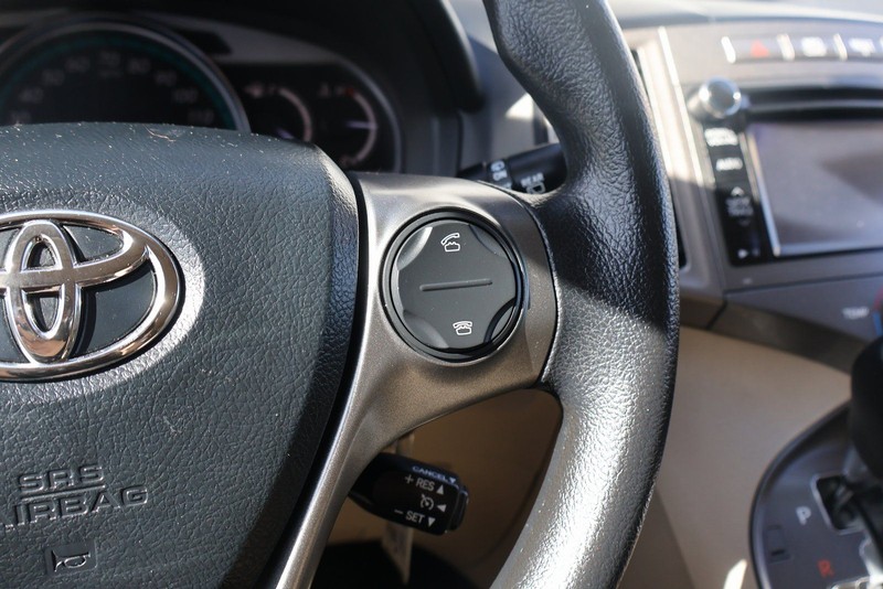 Toyota Venza Vehicle Full-screen Gallery Image 28