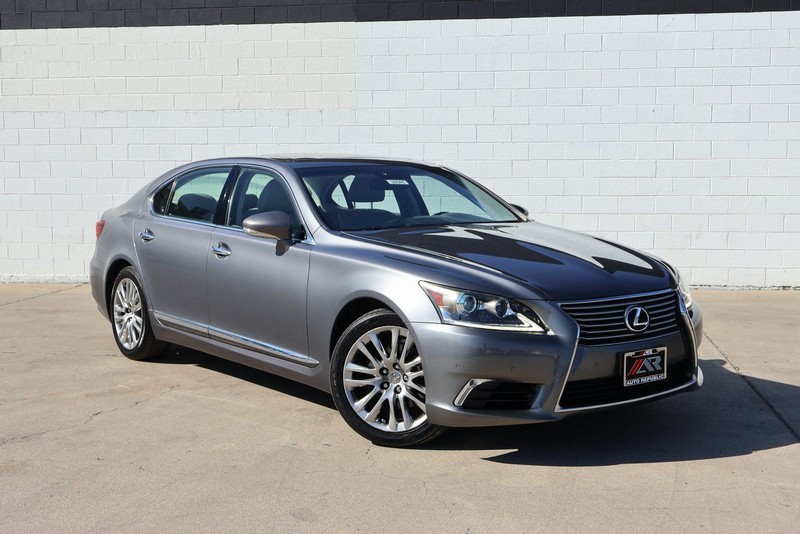 Lexus LS Vehicle Full-screen Gallery Image 01