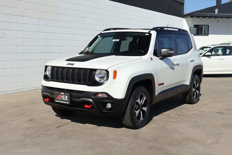 Jeep Renegade Vehicle Full-screen Gallery Image 11