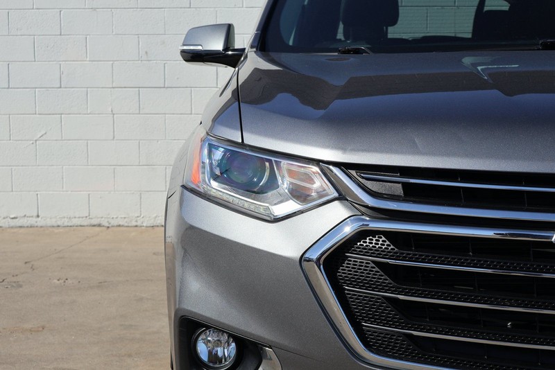 Chevrolet Traverse Vehicle Full-screen Gallery Image 03