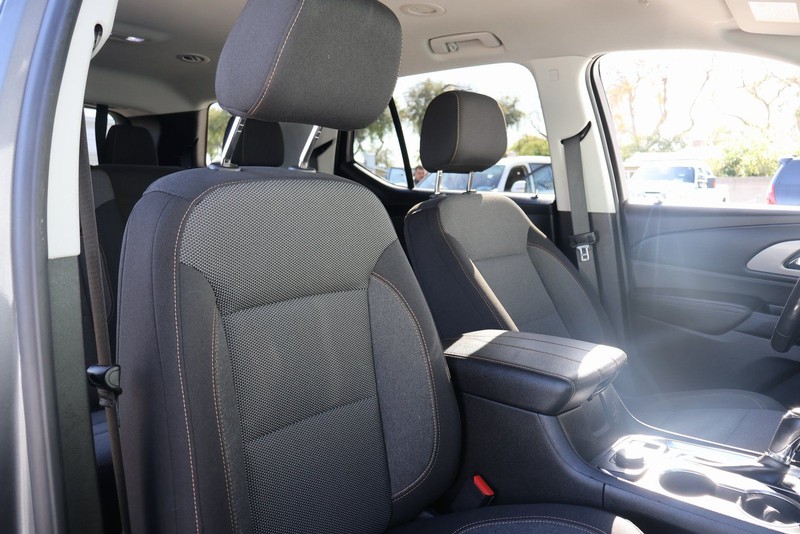 Chevrolet Traverse Vehicle Full-screen Gallery Image 21