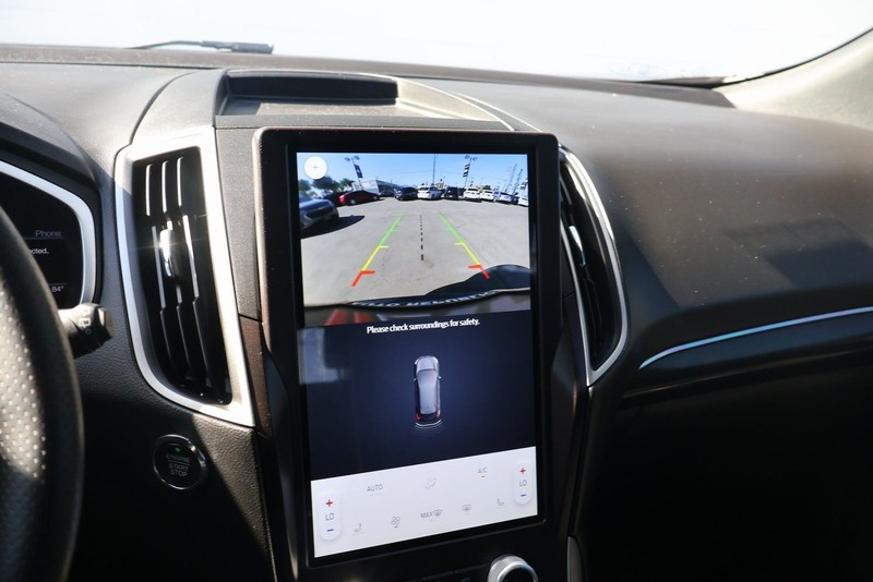 Ford Edge Vehicle Full-screen Gallery Image 31