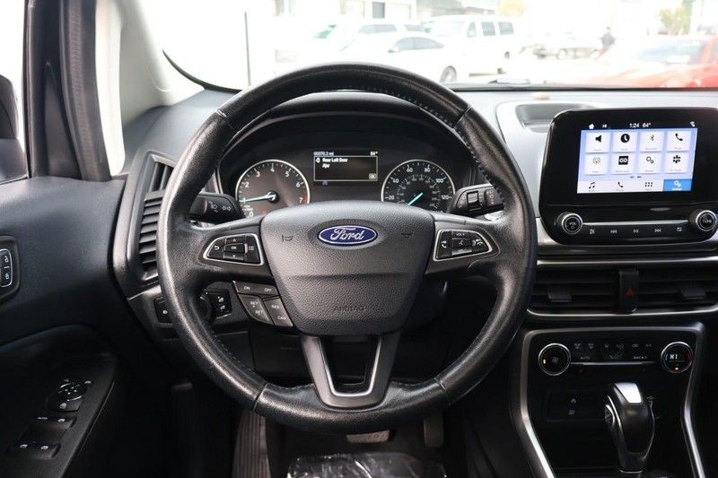 Ford EcoSport Vehicle Full-screen Gallery Image 25