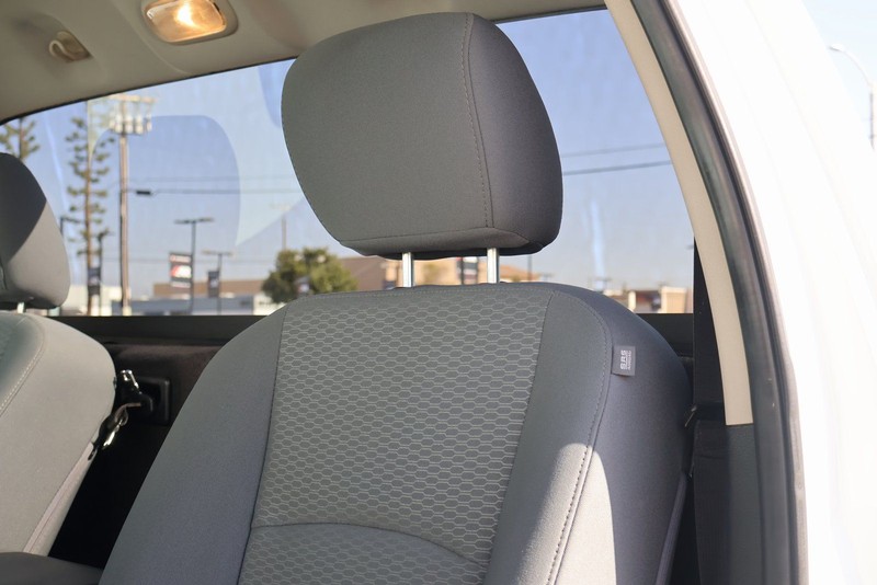 Ram 1500 Vehicle Full-screen Gallery Image 18